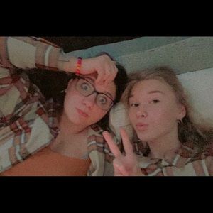 Meet your Posher, Adrianna